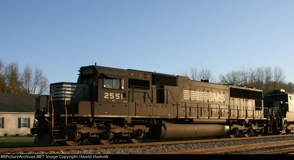 NS 2551